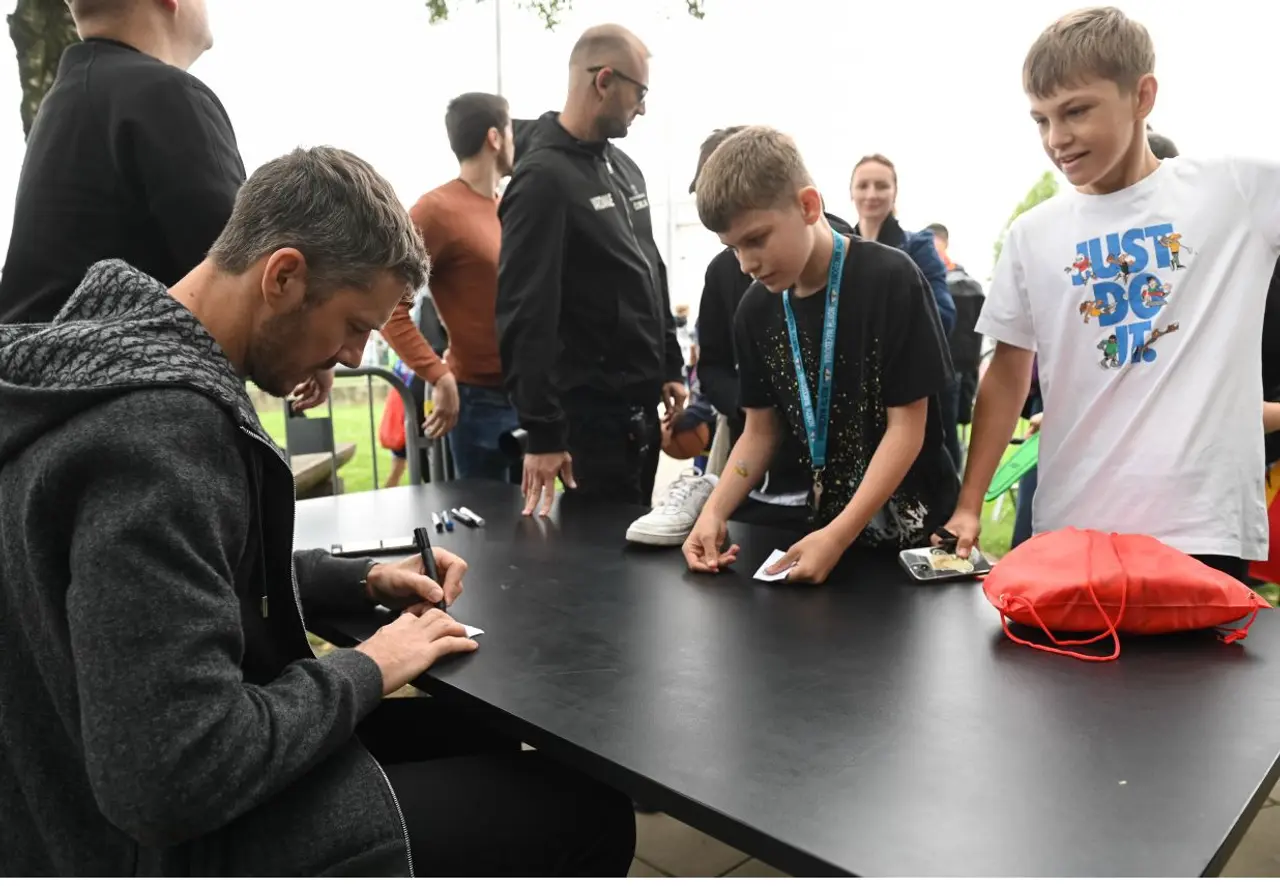 Goran Dragić foundation – pass it to play
